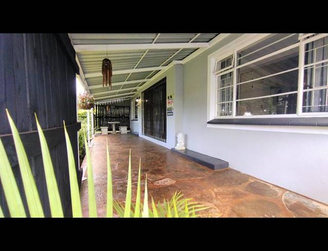 2 BEDROOM HOUSE FOR SALE IN PRESTBURY